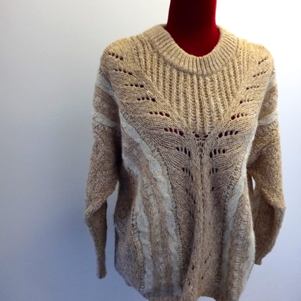 Coote' Cable Knit Sweater Sz S EUC